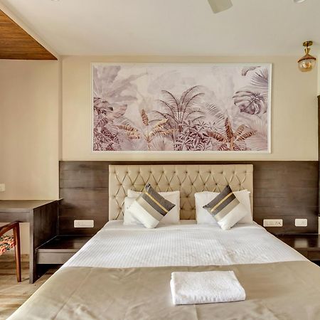 Skon Morjim Beach Resort By Orion Hotels Old Goa Exterior foto